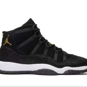 black jordan 11 with glitter